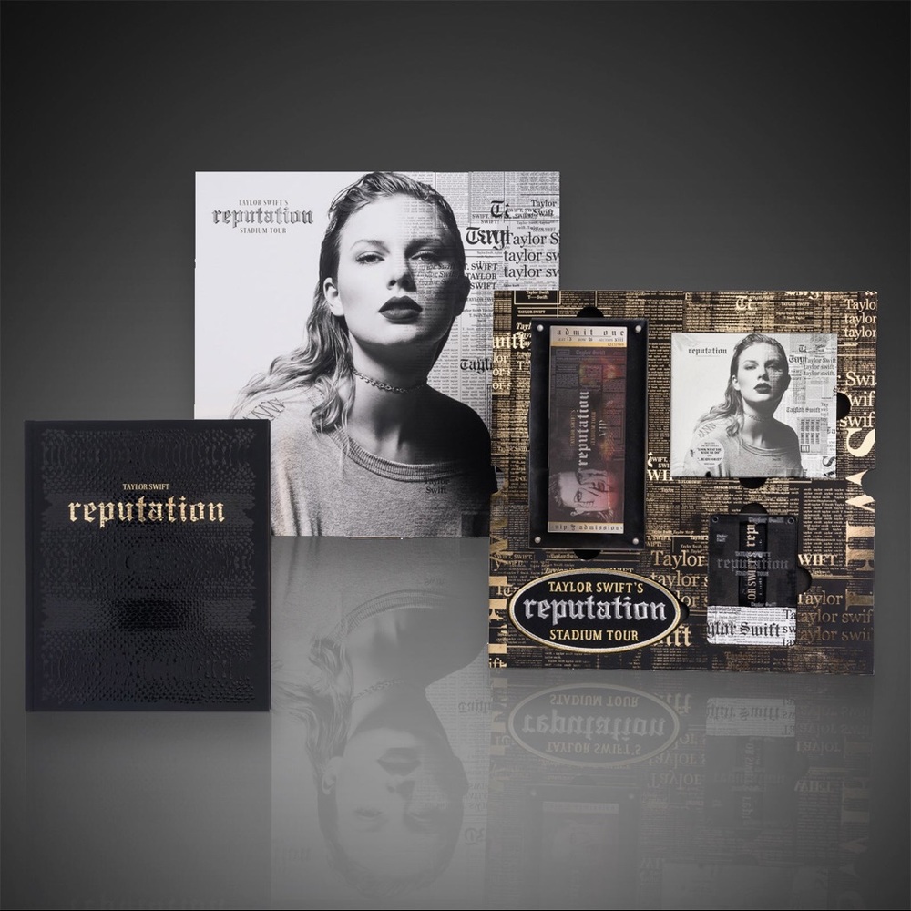 Taylor Swift Reputation stadium tour VIP box set